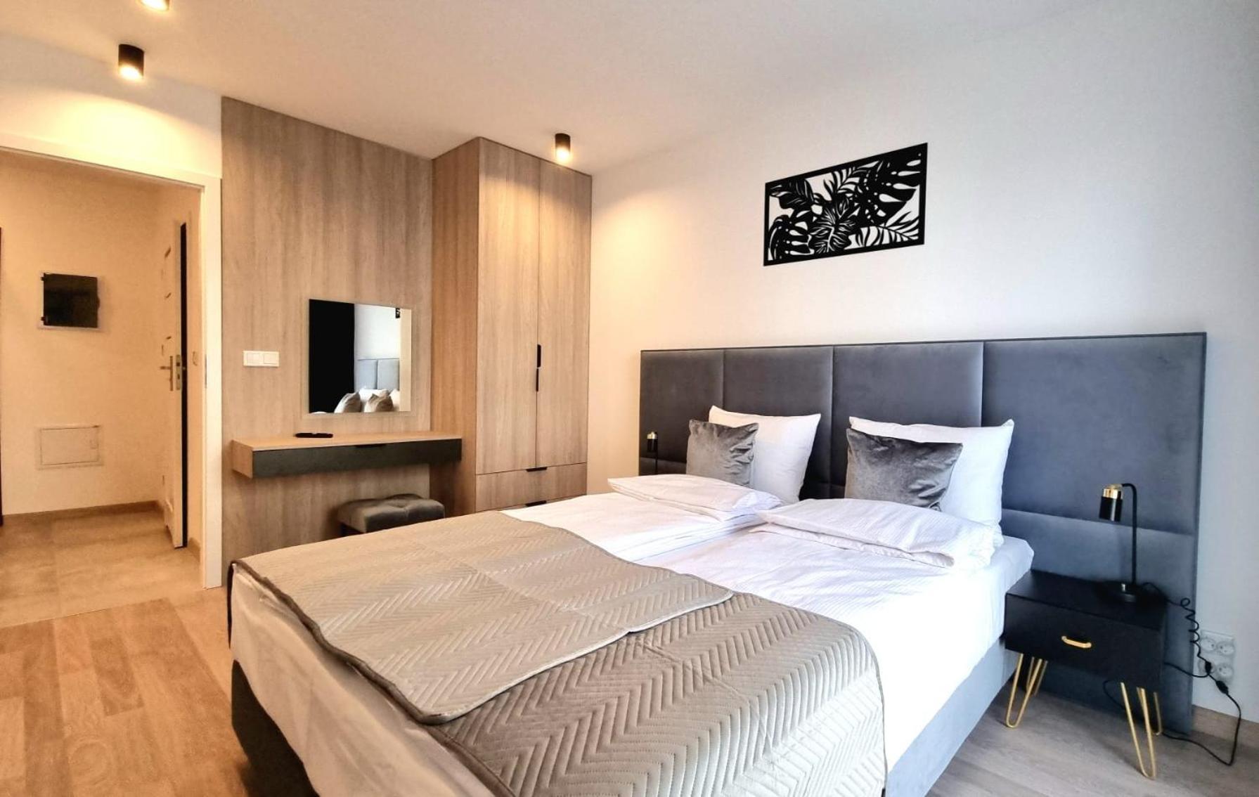 Nook Nook Apartments Bytkowska 103 Katowice Bilik gambar